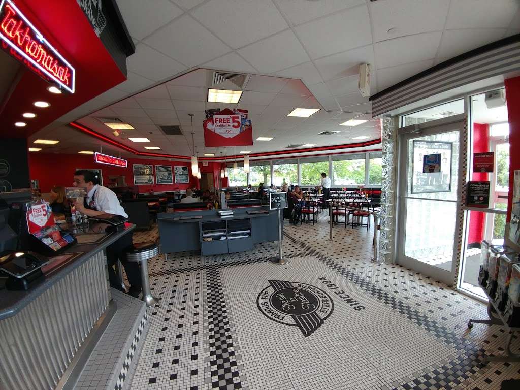 Steak n Shake | 1825 Barrington Rd, Hoffman Estates, IL 60169, USA | Phone: (847) 519-4435