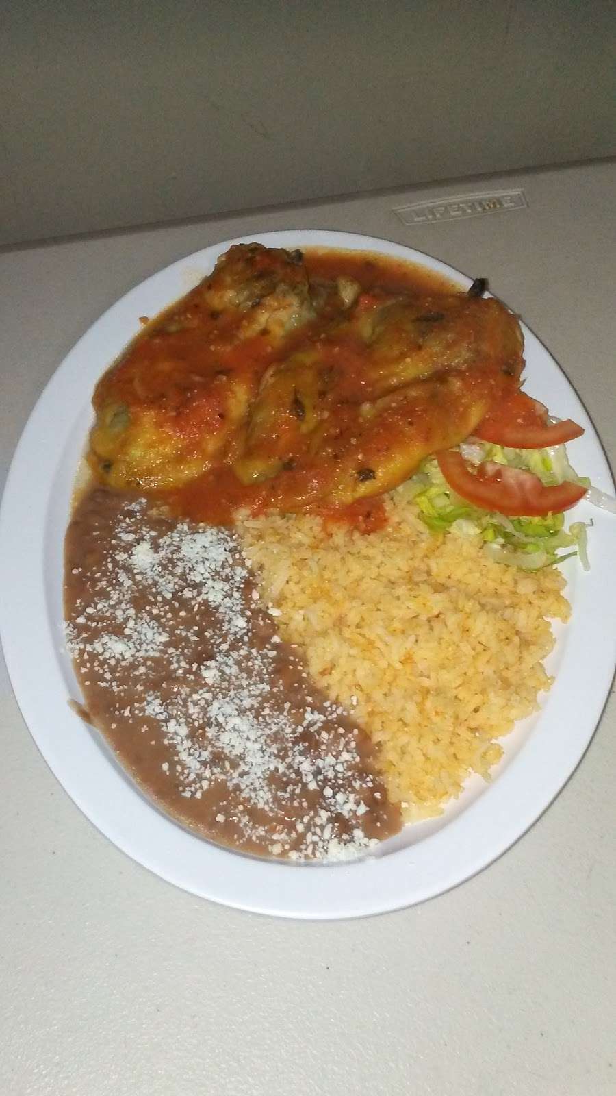 Balbuenas Mexican Restaurant | 10925 1/2 S. Figueroa, Los Angeles, CA 90061 | Phone: (323) 418-8502