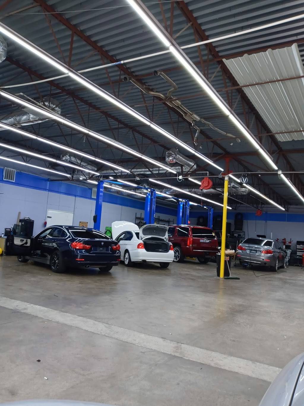 DFW Auto & Services Inc. | 6801 Randol Mill Rd, Fort Worth, TX 76120, USA | Phone: (817) 277-1044