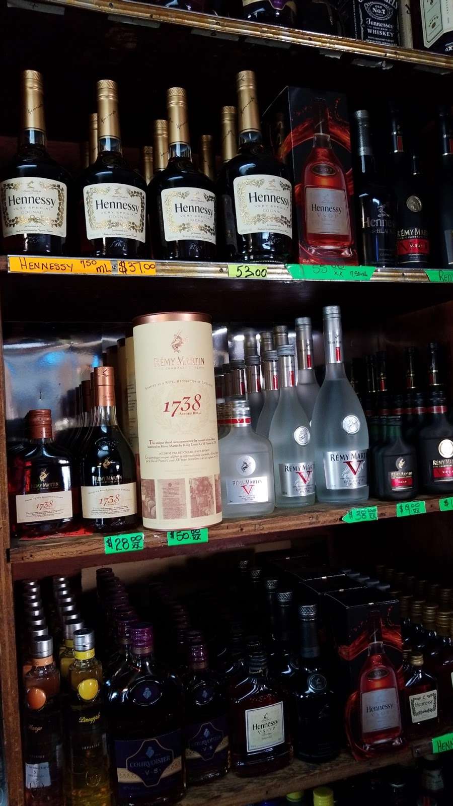 Tinys 22 Package Store | 9125 NW 22nd Ave, Miami, FL 33147, USA | Phone: (305) 696-1112