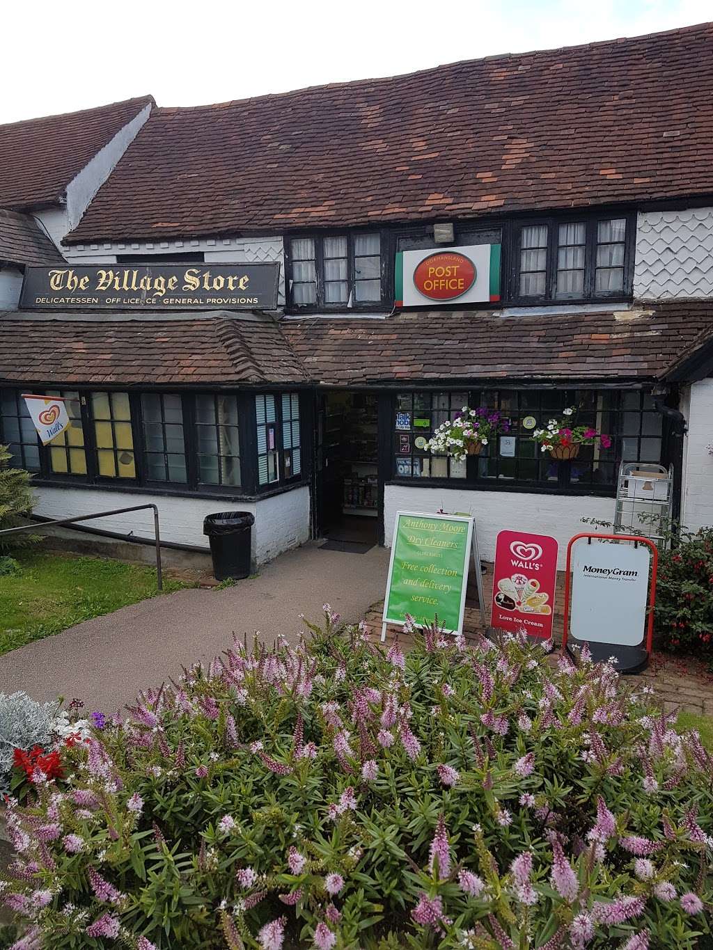 Village Shop and Post Office | 54-58 High St, Dormansland, Lingfield RH7 6PY, UK | Phone: 01342 832361