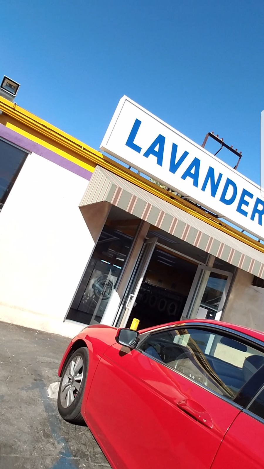 Super Laundry | 4610 Vermont Ave, Los Angeles, CA 90037 | Phone: (323) 234-3973