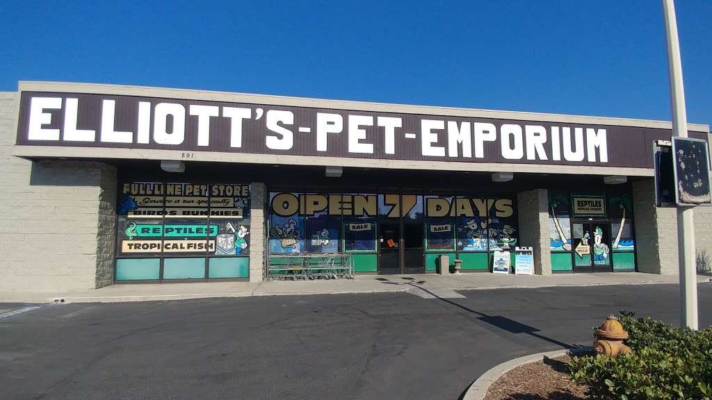 Elliotts Pet Emporium | 891 S E St, San Bernardino, CA 92408, USA | Phone: (909) 383-2343