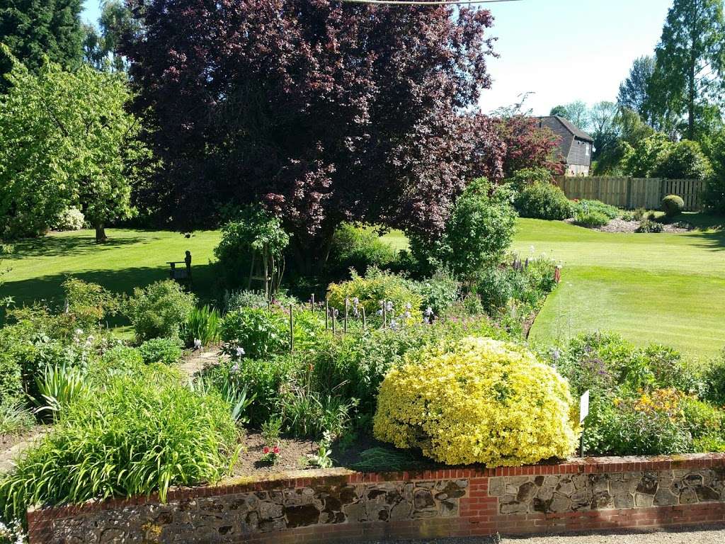 Lavenders Residential Care Home | 41 Lavenders Rd, West Malling ME19 6HP, UK | Phone: 01732 844744