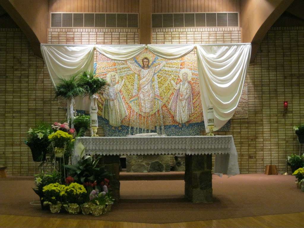 Transfiguration Catholic Church | 316 W Mill St, Wauconda, IL 60084, USA | Phone: (847) 526-2400