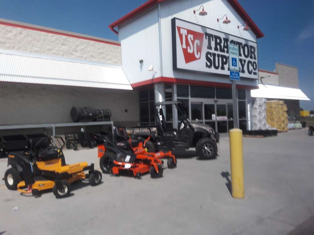 Tractor Supply Co. | 147 Denver St, Brighton, CO 80601 | Phone: (303) 659-6405