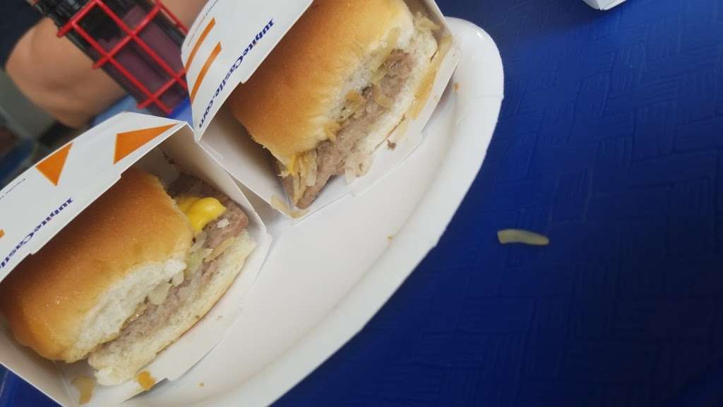 White Castle | 1265 Normantown Rd, Romeoville, IL 60446, USA | Phone: (815) 293-4101