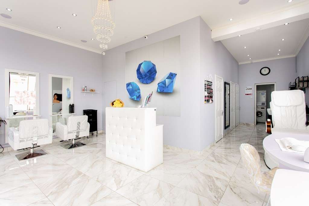 Sapphire Hair & Beauty Ltd | 235 Nether St, London N3 1NT, UK | Phone: 020 3689 8642