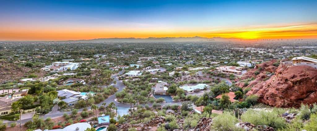 City Views Vacation Rental | HolidayRental.com | 1820, 4959 E Red Rock Dr, Phoenix, AZ 85018, USA | Phone: (480) 500-1727