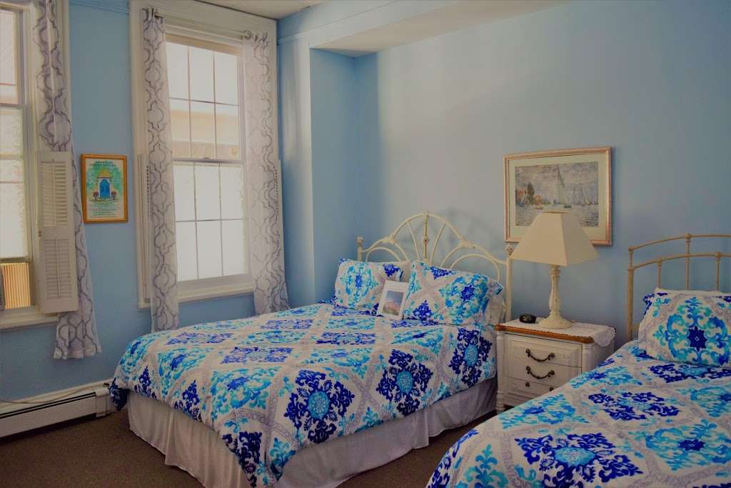 The Ocean House Bed and Breakfast & Hotel in Spring Lake, NJ | 102 Sussex Ave, Spring Lake, NJ 07762 | Phone: (732) 449-9090