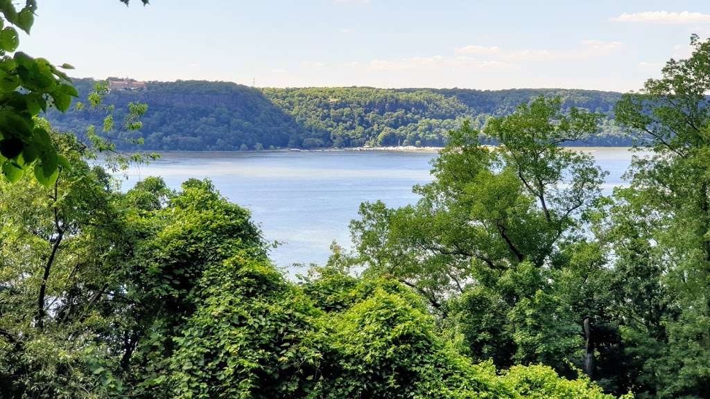 Fort Tryon Park | Riverside, Dr To Broadway, New York, NY 10040, USA | Phone: (212) 795-1388