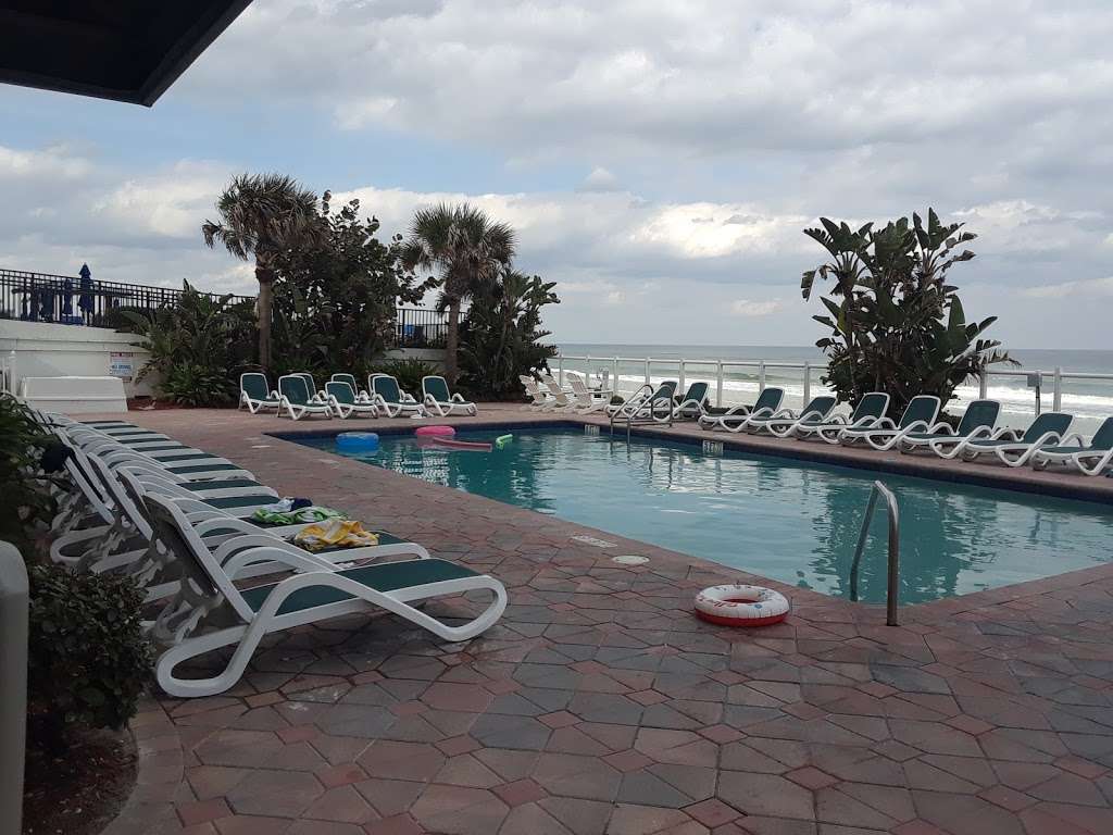 Days Inn Tropical Seas | 3357 S Atlantic Ave, Daytona Beach, FL 32118, USA | Phone: (800) 338-4343