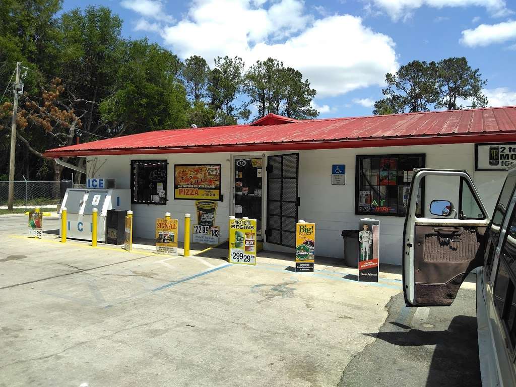 Rays Grocery | 9251 Oklawaha and Moss Bluff Hwy, Ocklawaha, FL 32179, USA | Phone: (352) 288-1114