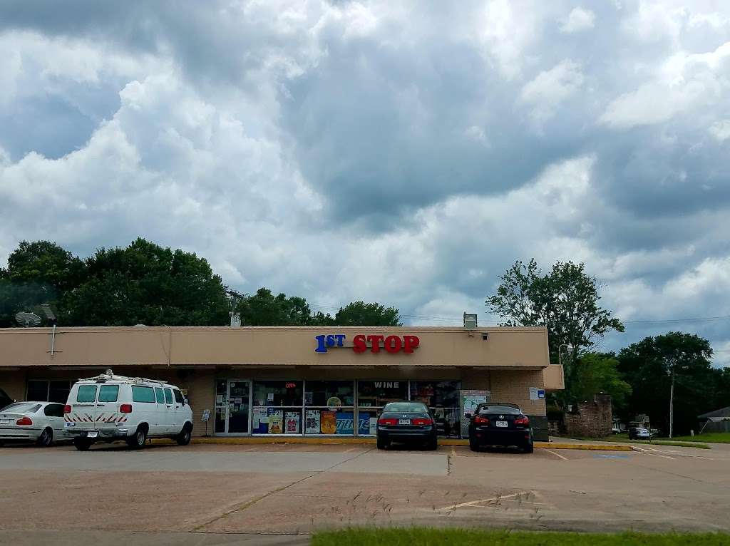 First Stop Food Store | 522 N Friendswood Dr, Friendswood, TX 77546, USA | Phone: (281) 482-2421