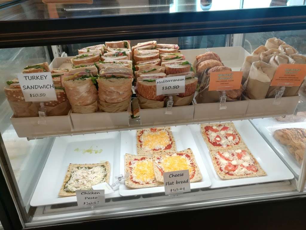 First class deli | 1701 Airport Blvd, San Jose, CA 95110, USA