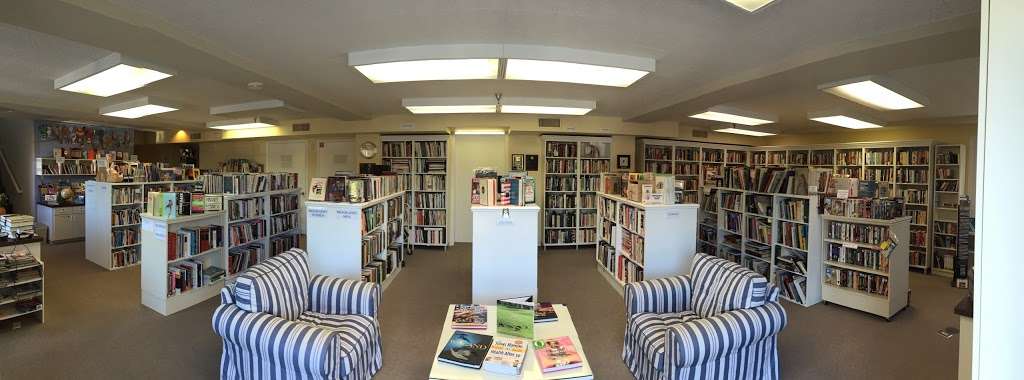 Rancho Santa Fe Book Cellar | 17040 Avenida De Acacias, Rancho Santa Fe, CA 92067, USA | Phone: (858) 759-8421