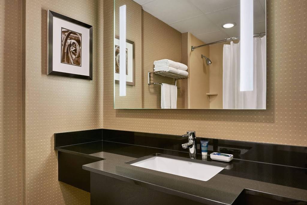 Four Points by Sheraton Milwaukee North Shore | 8900 N Kildeer Ct, Milwaukee, WI 53209, USA | Phone: (414) 355-8585