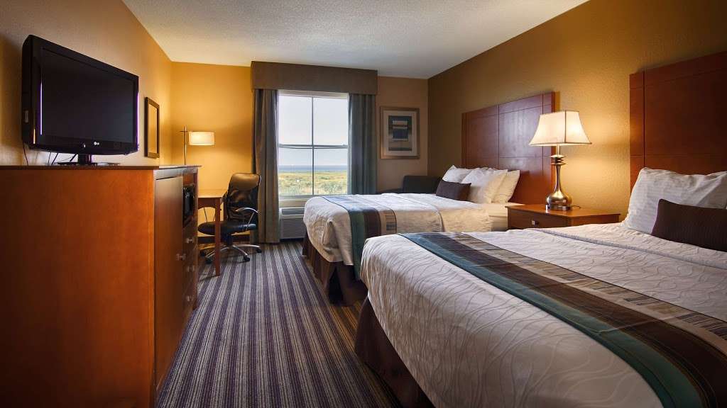 Best Western Plus Seawall Inn & Suites by the Beach | 102 Seawall Blvd, Galveston, TX 77550 | Phone: (409) 766-7070