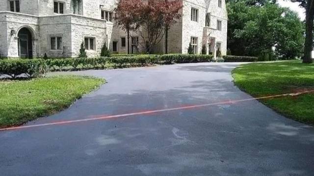 Veaths Affordable Asphalt Solutions | 4900 Maryville Rd, Granite City, IL 62040, USA | Phone: (618) 468-9474