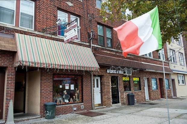 Pizzalinos | 721 Avenue A, Bayonne, NJ 07002, USA | Phone: (201) 455-3032