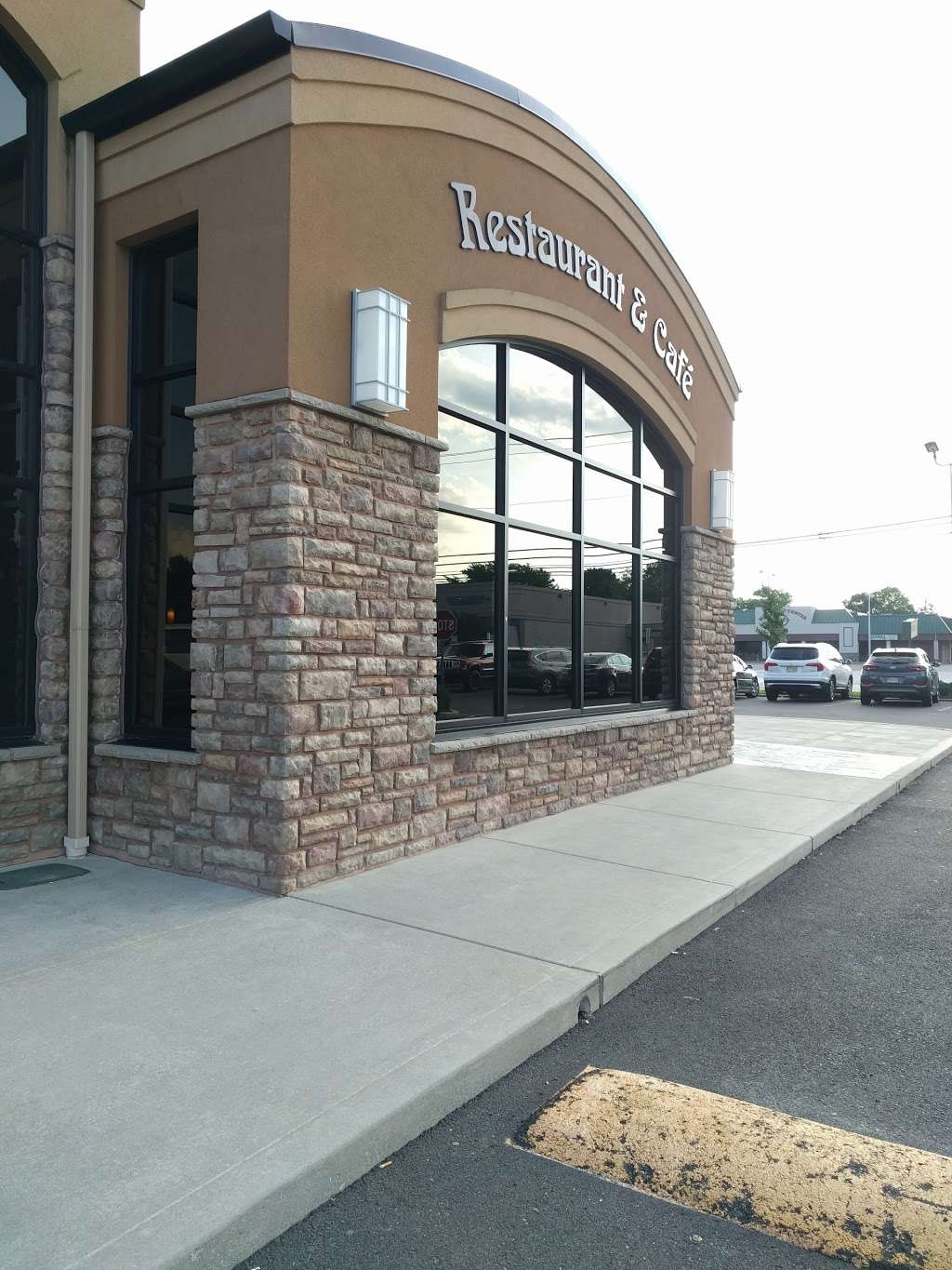 Larrys II Restaurant | 907 N Main Rd, Vineland, NJ 08360, USA | Phone: (856) 692-9001