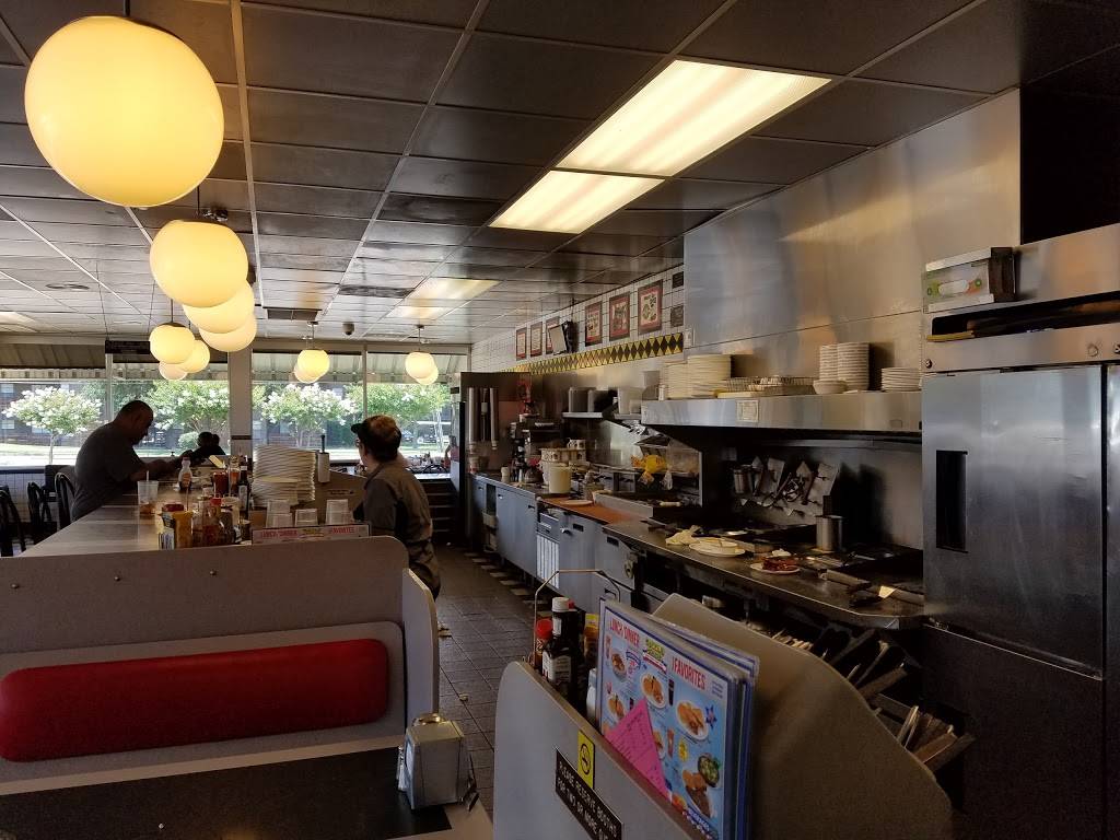 Waffle House | 4375 W Northgate Dr, Irving, TX 75062, USA | Phone: (972) 257-7153