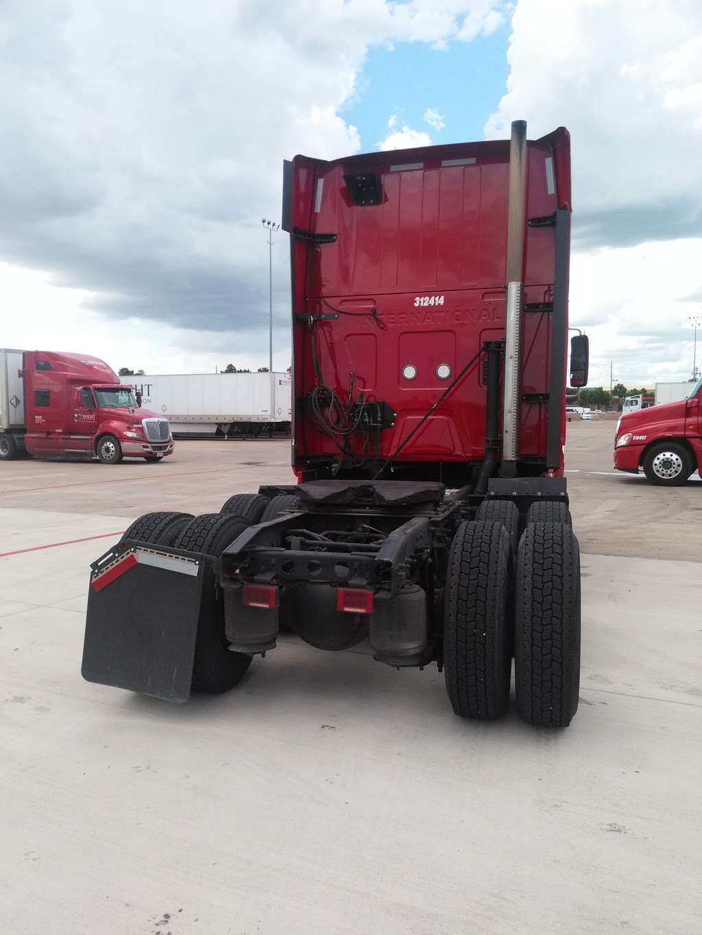 Knight Truck and Trailer Sales | 2120 Echelon Dr, Katy, TX 77449, USA | Phone: (800) 728-1692