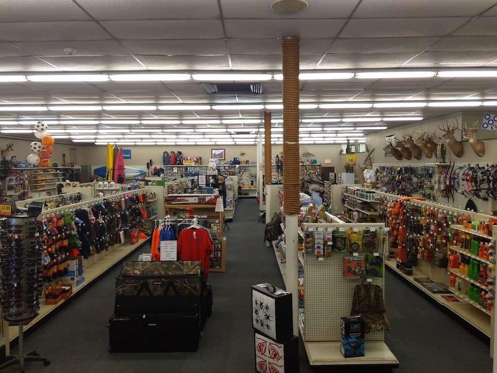 Sportsmans Den | 9905 W 133rd Ave, Cedar Lake, IN 46303 | Phone: (219) 374-6990