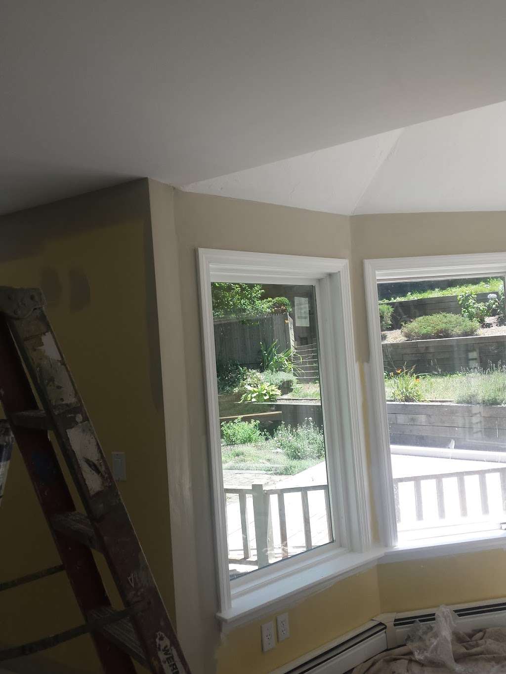 M Hunsy Painters Residential Specialist | 14 Agawam St, Taunton, MA 02780, USA | Phone: (508) 989-8241