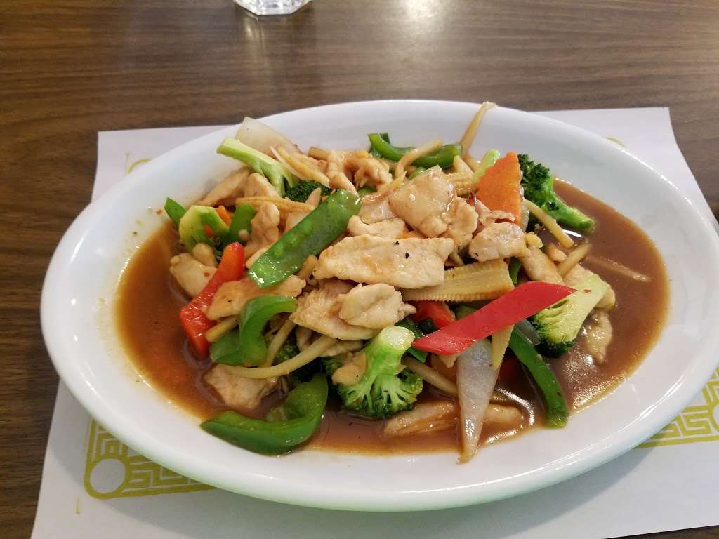 Thai Twin | 1315, 7430 S Harlem Ave, Bridgeview, IL 60455 | Phone: (708) 458-4545