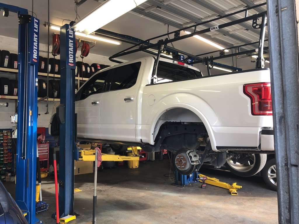 Pep Boys Auto Service & Tire | 2408 Northpark Dr, Kingwood, TX 77339, USA | Phone: (281) 359-2040