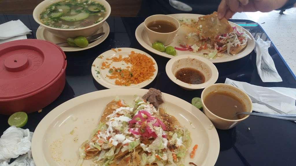 Cenaduria Sinaloa | 4616 E Alondra Blvd, Compton, CA 90221, USA | Phone: (310) 631-2716