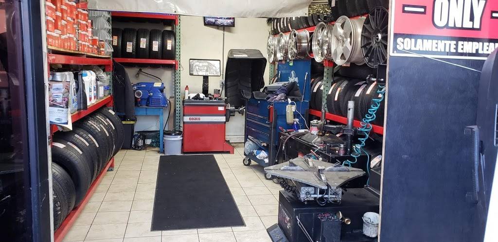 Linares Tires & Auto Service | 2201 S Central Ave, Los Angeles, CA 90011, USA | Phone: (213) 493-4082
