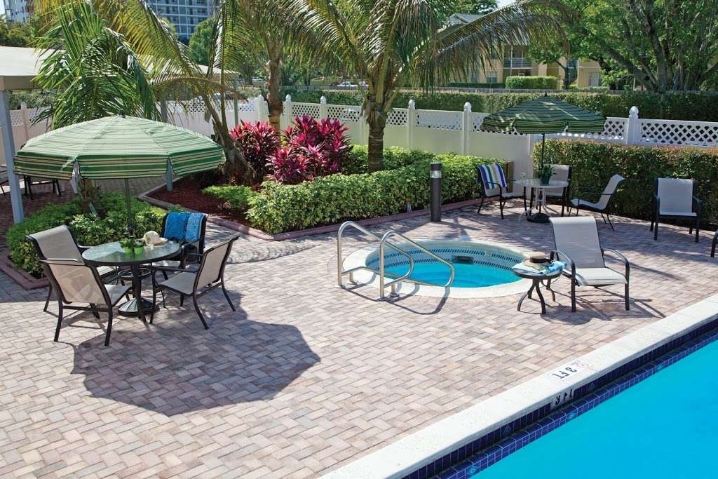 The Court at Palm Aire | 2701 N Course Dr, Pompano Beach, FL 33069, USA | Phone: (954) 975-8900