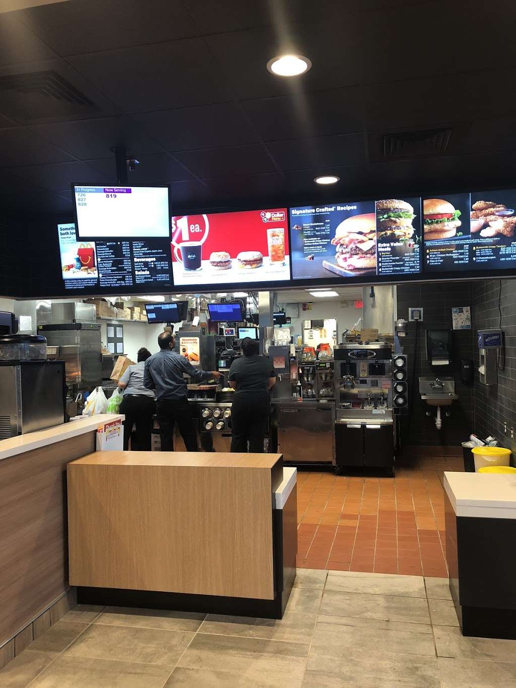 McDonalds | 43250 Defender Dr, South Riding, VA 20152 | Phone: (703) 327-8449