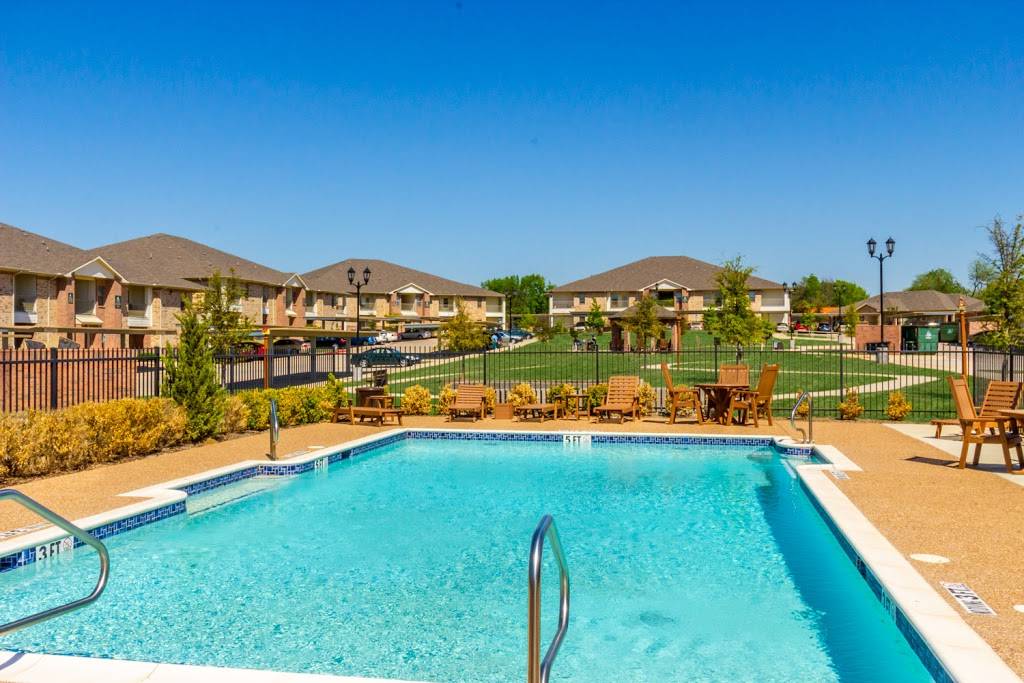 North Greenbriar Apartments | 5201 James Ave, Fort Worth, TX 76115, USA | Phone: (817) 697-2986