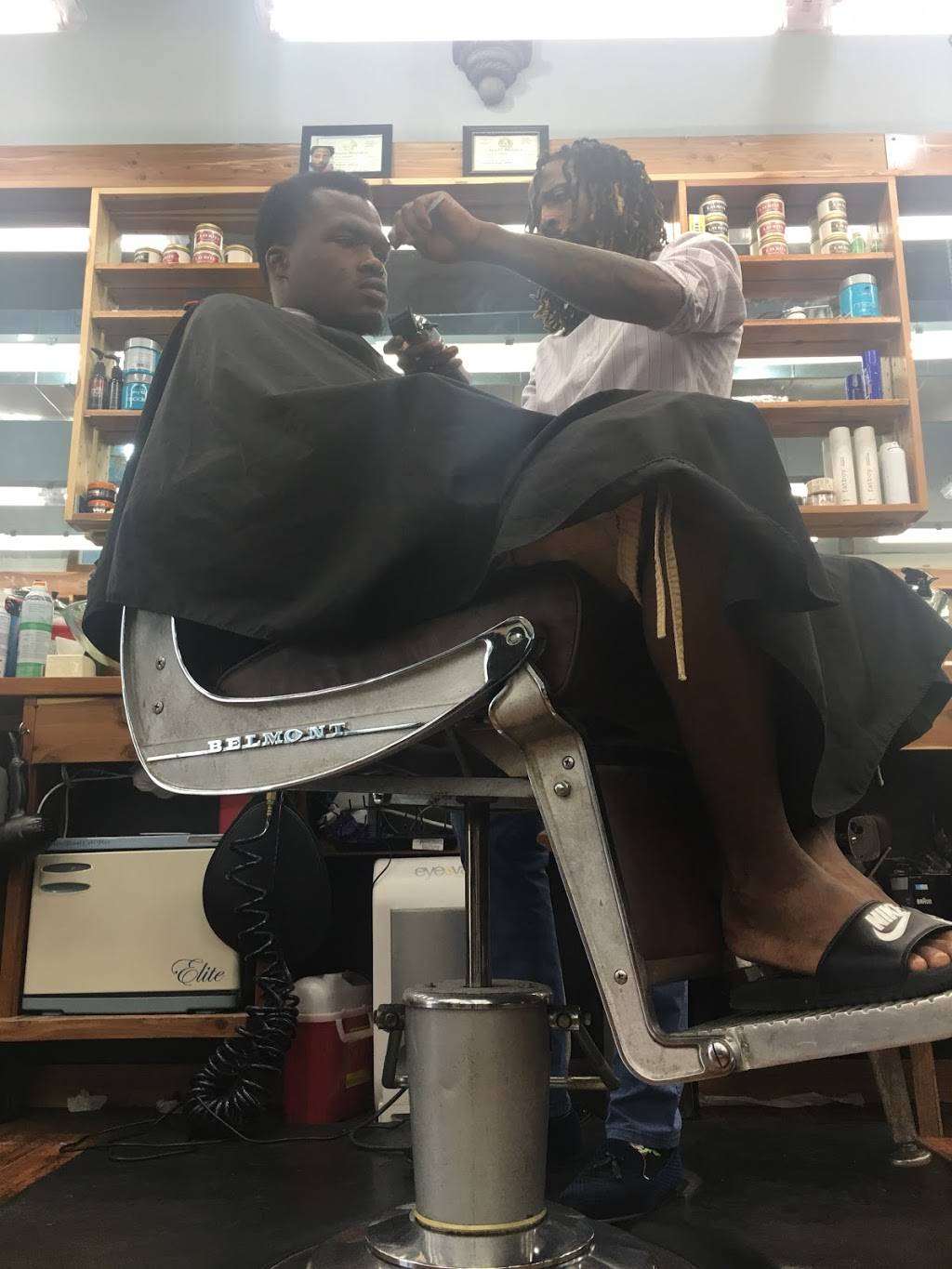 South Austin Barber Shop (Stassney Lane) | 607 W Stassney Ln, Austin, TX 78745, USA | Phone: (512) 767-3245