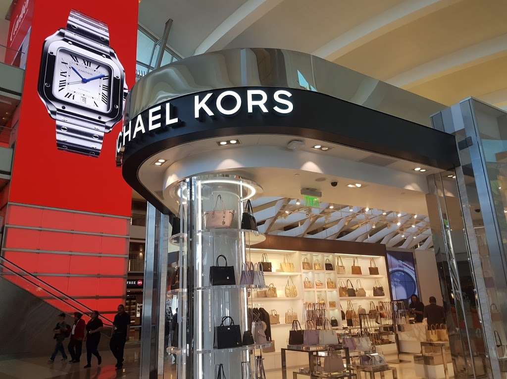 Michael Kors | Los Angeles, CA 90045, USA