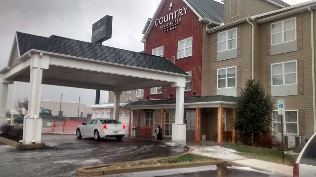 Country Inn & Suites by Radisson, Chambersburg, PA | 399 Beddington Blvd, Chambersburg, PA 17201, USA | Phone: (717) 261-0900