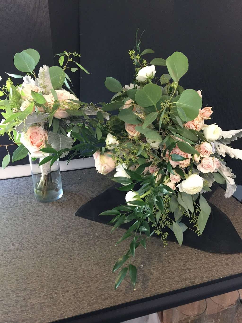 Frontrange Florals | 9254 Montrose Way, Highlands Ranch, CO 80126 | Phone: (303) 895-0784