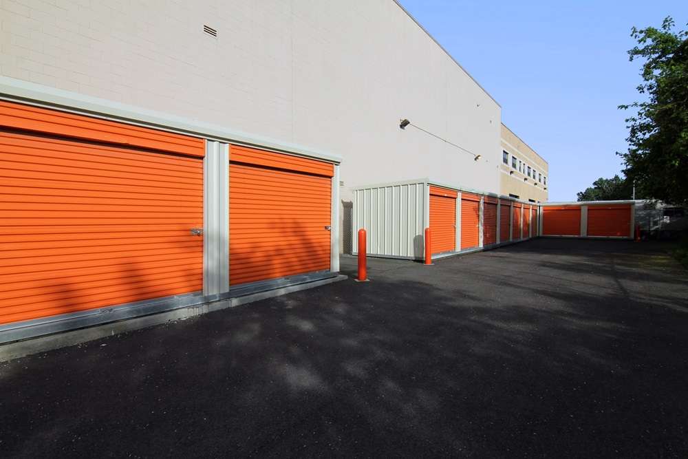 Public Storage | 875 Brush Ave, Bronx, NY 10465, USA | Phone: (347) 352-9538