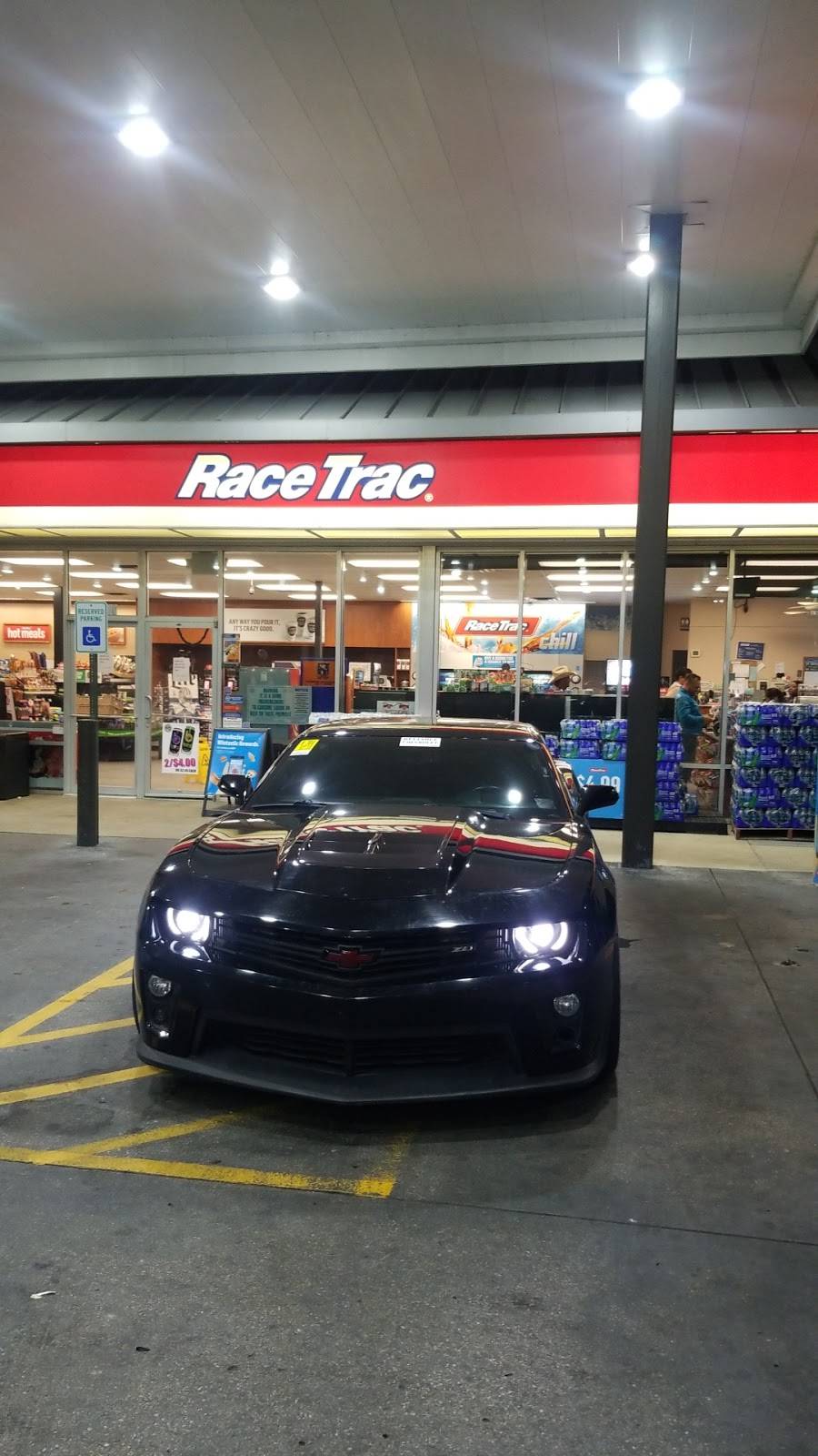 RaceTrac | 3900 S Collins St, Arlington, TX 76014, USA | Phone: (817) 784-1143
