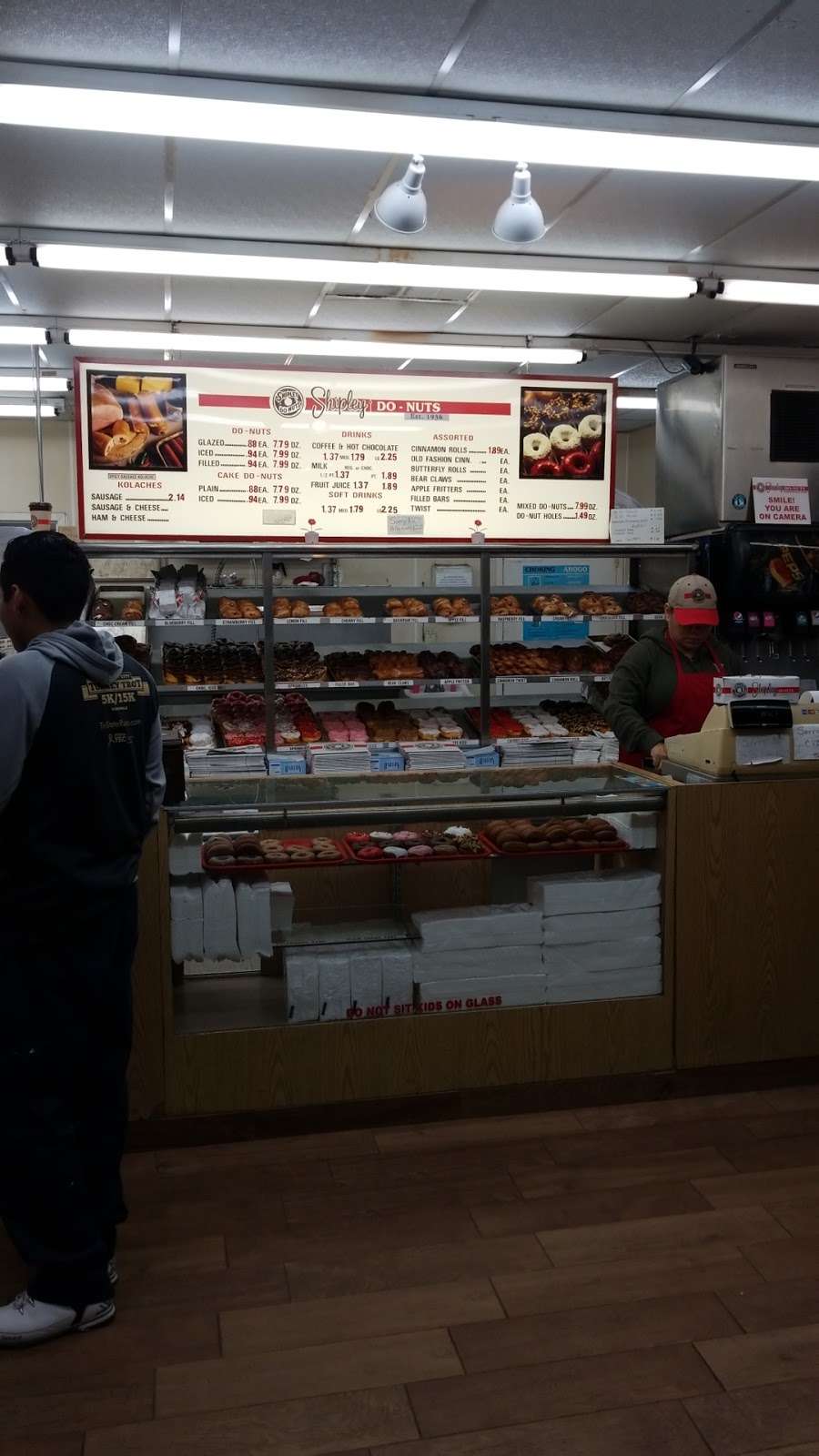 Shipley Do-Nuts | 5847 W Airport Blvd, Houston, TX 77035, USA | Phone: (713) 729-2381