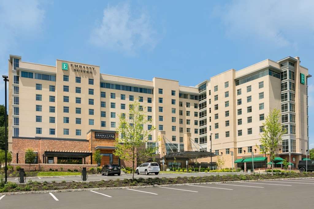 Embassy Suites by Hilton Berkeley Heights | 250 Connell Dr, Berkeley Heights, NJ 07922, USA | Phone: (908) 897-1970