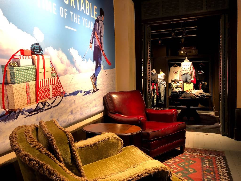 Hollister Co. | 301 South Hills Village, Spc 2130, Pittsburgh, PA 15241, USA | Phone: (412) 854-4979