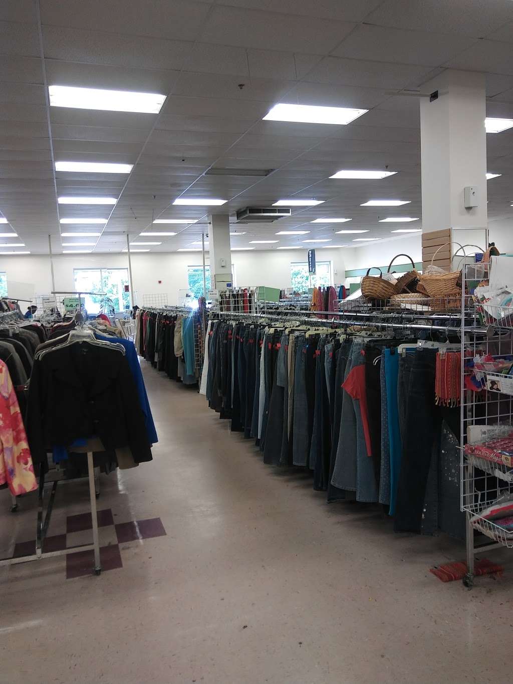 Goodwill | 3294 Chichester Ave, Marcus Hook, PA 19061 | Phone: (610) 494-8412