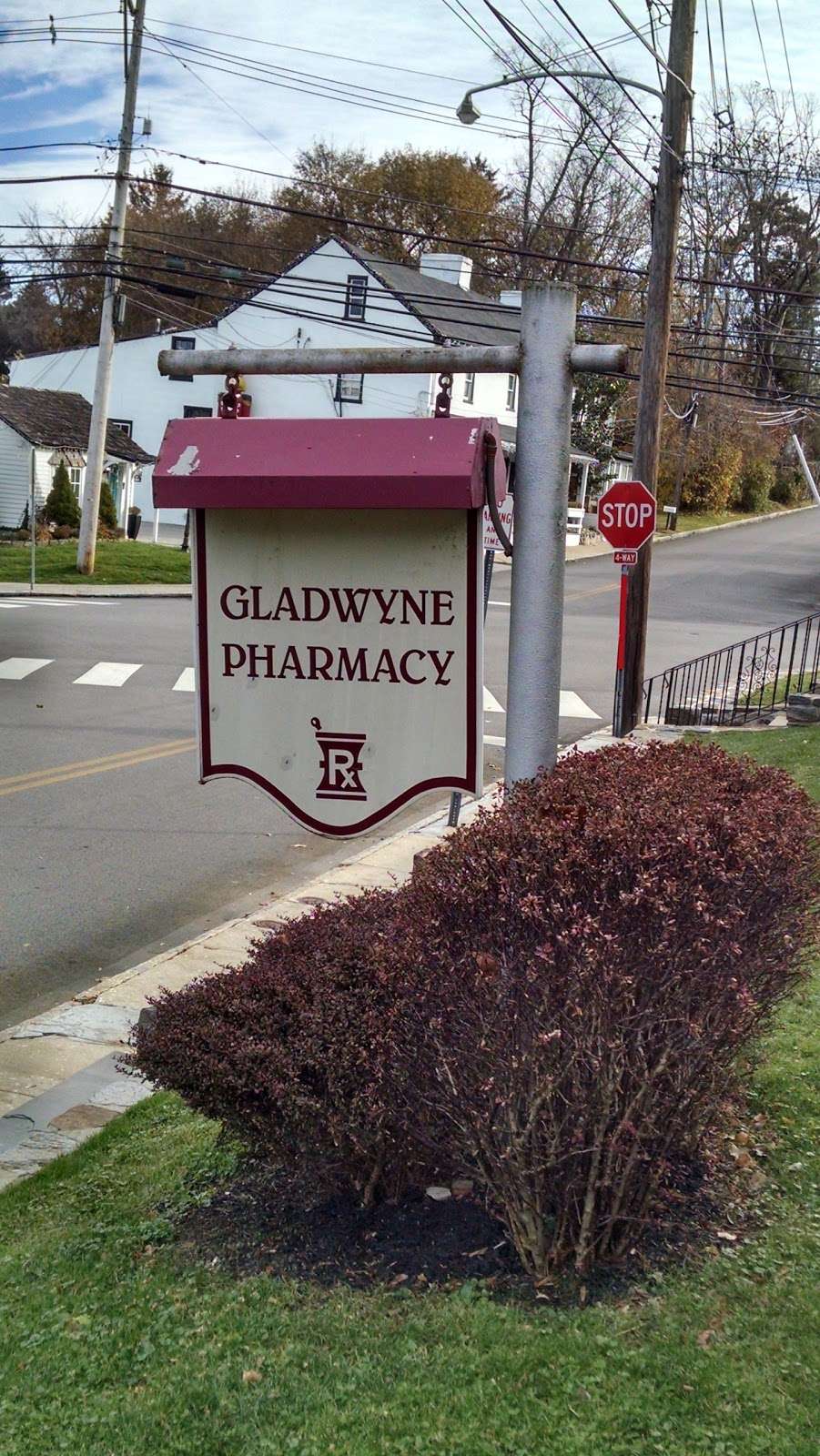 Gladwyne Pharmacy | 352 Righters Mill Rd, Gladwyne, PA 19035 | Phone: (610) 649-1100