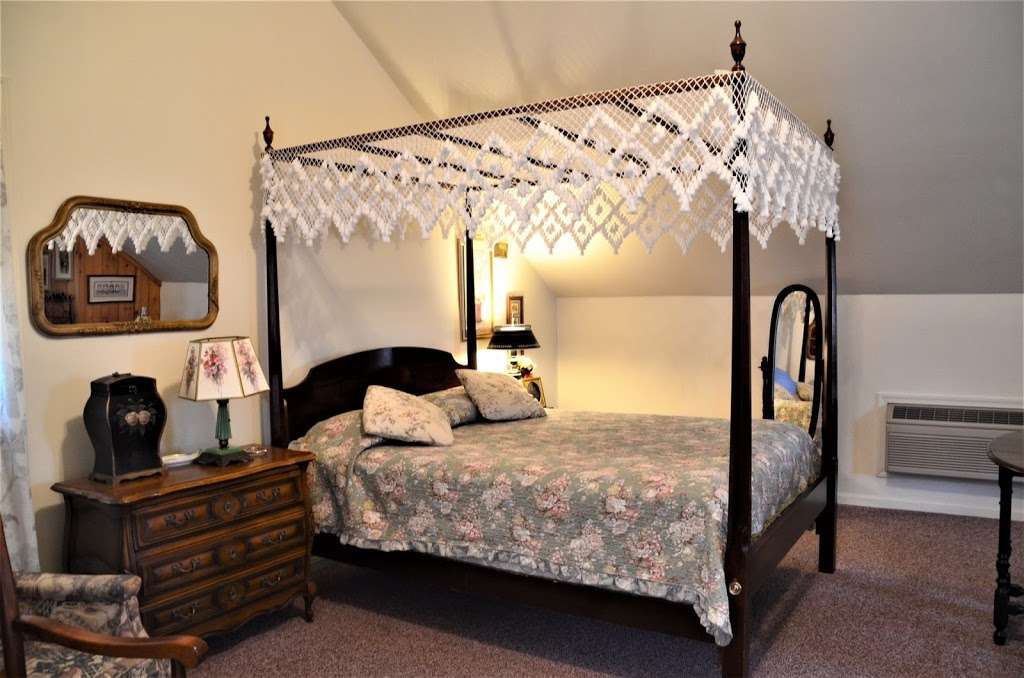 Brierfield Guest Cottages | 1060 Belmont Rd, Gettysburg, PA 17325, USA | Phone: (717) 891-6842
