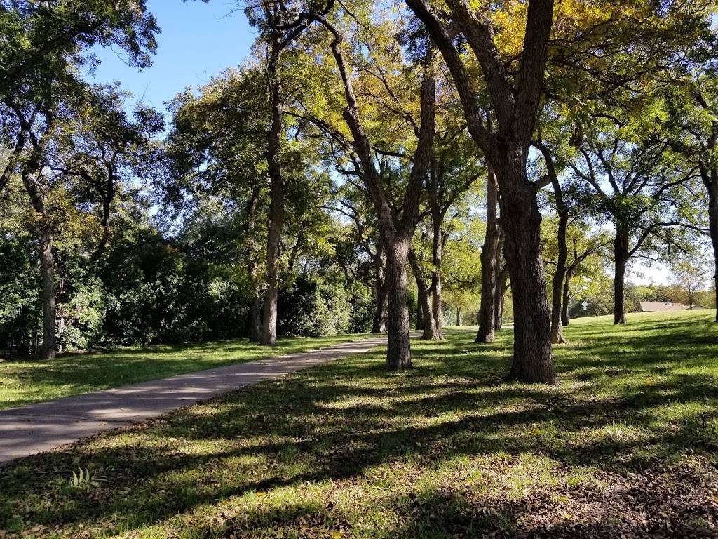 Santa Fe Trail Park | 2804 Oak Grove Dr, Plano, TX 75074, USA