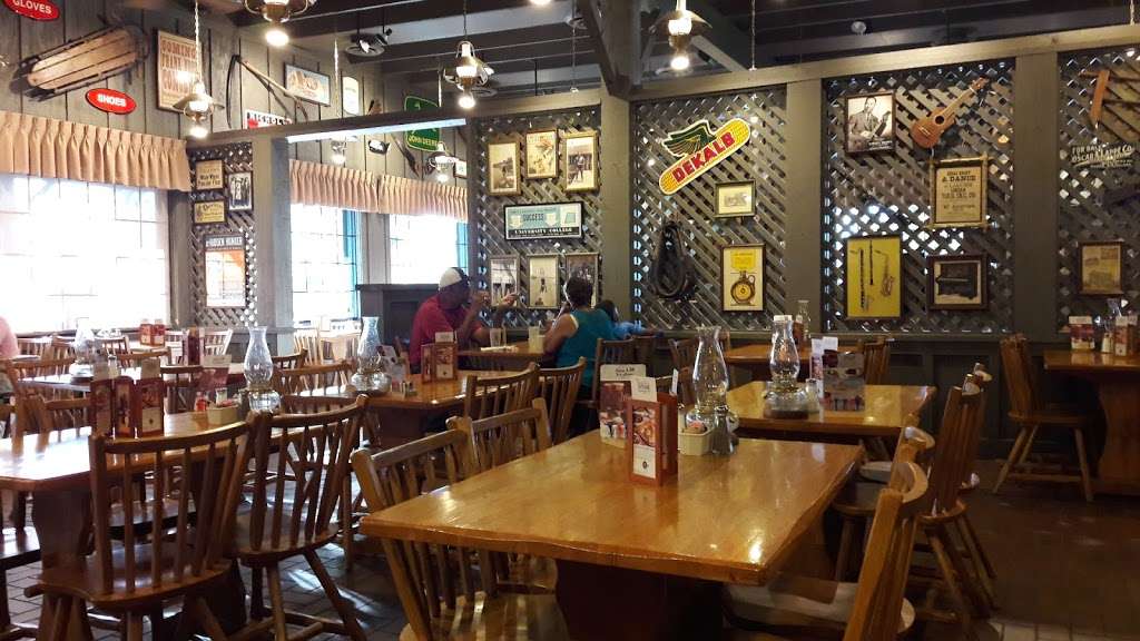 Cracker Barrel Old Country Store | 3316 Daniels Rd, Winter Garden, FL 34787, USA | Phone: (407) 654-2405